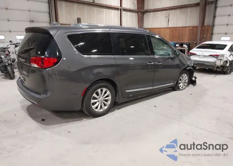 2019 Chrysler Pacifica Touring L из США, поврежденный, VIN 2C4RC1BGXKR715410